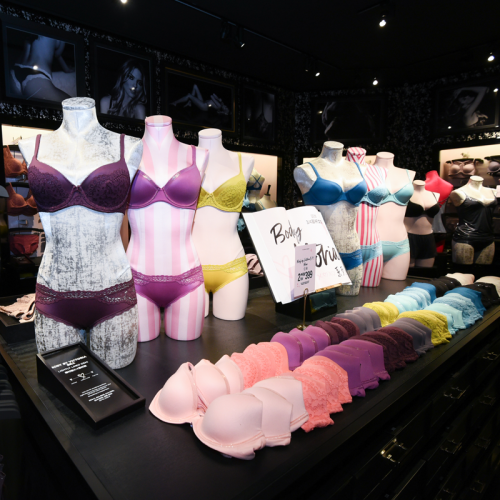 Malaysia’s First Victoria’s Secret Lingerie Store opened in Mid Valley
